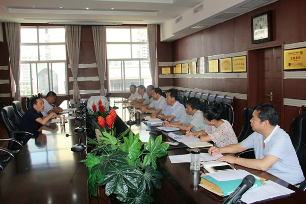 隴運(yùn)集團(tuán)公司黨委召開加強(qiáng)黨風(fēng)廉政建設(shè)，全面從嚴(yán)治黨落實(shí)主體責(zé)任專題會(huì)議